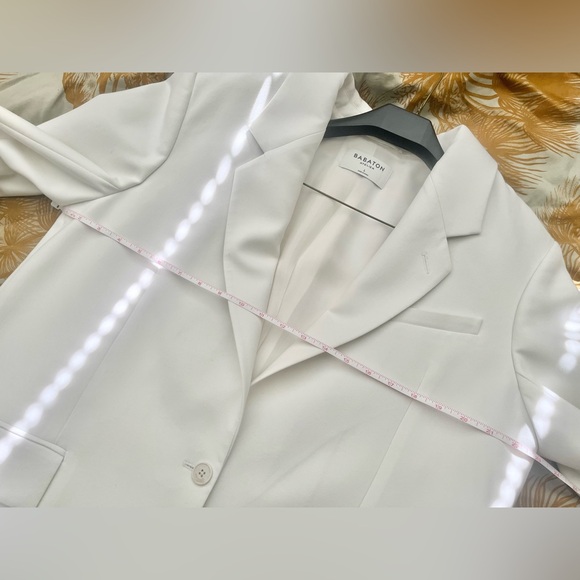 Babaton Atelier New Agency blazer L 23”ptp - Picture 3 of 3